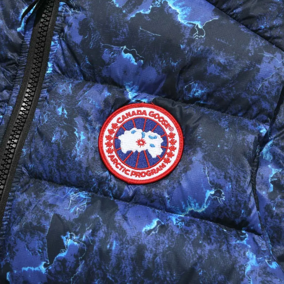 P500 Canadian brand CanadaGoose men's and women's CROFTON lightweight down vest 2229M DWR water repellent treatment WindWall windproof fabric 700 fleece filling original mold opening details one to one production The upper body effect is stunning Exclusively available on the Xiaohongshu purchasing platform The highest version on the market Size: XS S M L XL XXL